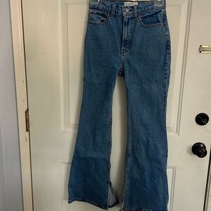 Abercrombie & Fitch new jean only been wash